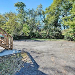 Photo #36 of 7760 Williamson Road, Roanoke, VA 0.4 acres