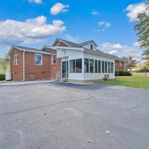 Photo #61 of 8699 Lee Hwy, Fincastle, VA 1.3 acres