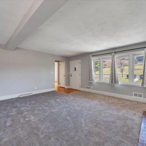 Photo #8 of 8699 Lee Hwy, Fincastle, VA 1.3 acres