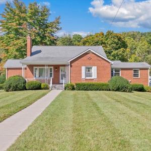 Photo #1 of 8699 Lee Hwy, Fincastle, VA 1.3 acres