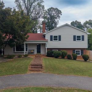 Photo #2 of 659 Whitestone Drive, Lynchburg, VA 0.5 acres