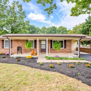Photo #1 of 1109 Gallows Road, Gretna, VA 0.6 acres
