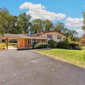 Photo #5 of 524 Dawnridge Drive, Lynchburg, VA 0.5 acres