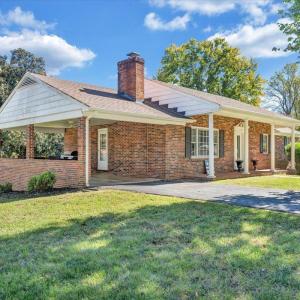 Photo #6 of 16 Wellington Drive, Lynchburg, VA 0.9 acres