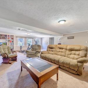 Photo #30 of 16 Wellington Drive, Lynchburg, VA 0.9 acres