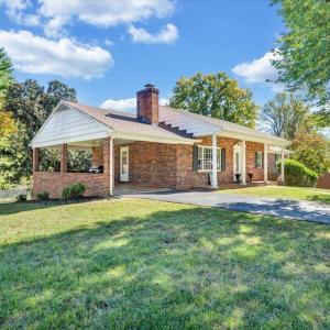 Photo #7 of 16 Wellington Drive, Lynchburg, VA 0.9 acres