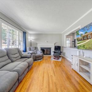 Photo #11 of 16 Wellington Drive, Lynchburg, VA 0.9 acres