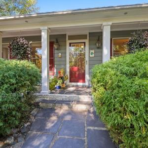 Photo #4 of 420 Cresthill Road, Lynchburg, VA