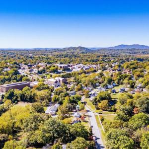 Photo #31 of 634 Baltimore Avenue, Bedford, VA 0.8 acres