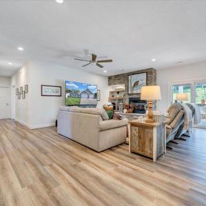 Photo #10 of 1326 Johnsbury Court, Roanoke, VA 0.3 acres