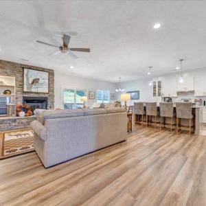 Photo #2 of 1326 Johnsbury Court, Roanoke, VA 0.3 acres