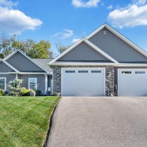 Photo #1 of 1326 Johnsbury Court, Roanoke, VA 0.3 acres