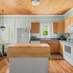 Photo #24 of 858 CHAPEL RD, New Canton, VA 58.3 acres