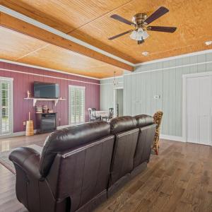 Photo #30 of 858 CHAPEL RD, New Canton, VA 58.3 acres