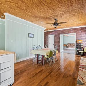 Photo #43 of 858 CHAPEL RD, New Canton, VA 58.3 acres