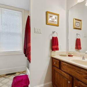 First floor primary suite-bath