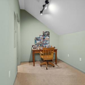 Bedroom 4-study area