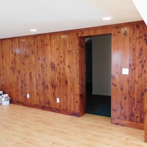 Living R om view 2 solid cedar paneling
