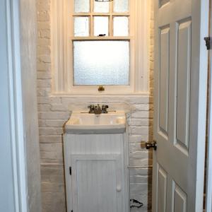 Full bath in basement