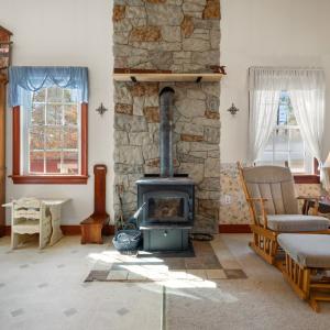 Photo #6 of 7601 Amelia Springs Rd, Jetersville, VA 6.6 acres