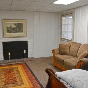 Photo #10 of 1104 High Street, Farmville, VA 0.8 acres