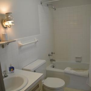 Photo #7 of 1104 High Street, Farmville, VA 0.8 acres