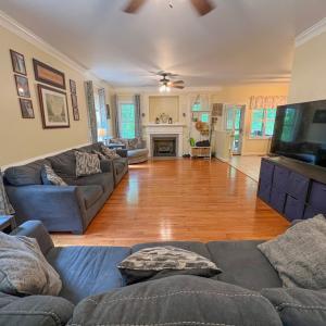 Photo #4 of 215 Beachcliff Road, Blackstone, VA 1.3 acres