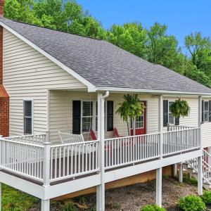 Photo #3 of 10 Mountain View Drive, Farmville, VA 1.1 acres