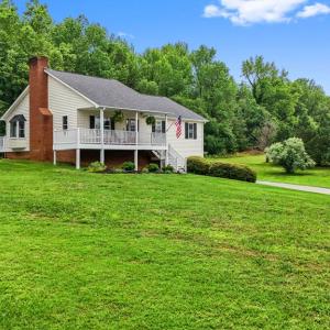 Photo #46 of 10 Mountain View Drive, Farmville, VA 1.1 acres