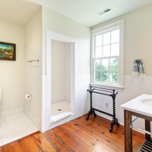 Bathroom, Level 3
