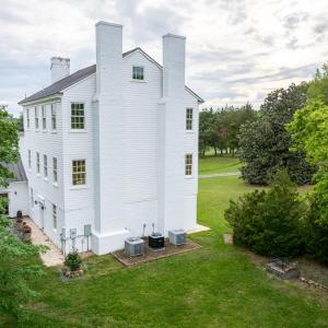 Twin chimneys