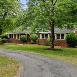 Photo #2 of 8911 Deekens Street, Amelia Court House, VA 1.0 acres
