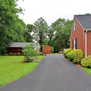 Photo #4 of 1538 Redfields Rd, Appomattox, VA 1.2 acres