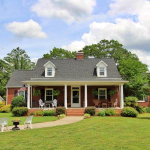 Photo #61 of 1538 Redfields Rd, Appomattox, VA 1.2 acres