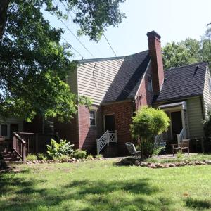 Photo #30 of 809 First Ave, Farmville, VA 0.4 acres