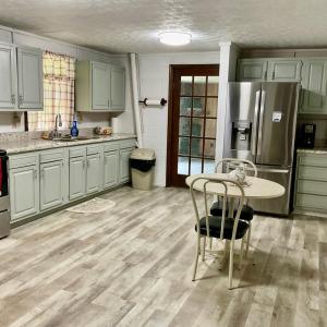 Basement kitchen 12x18