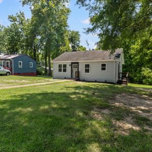 Photo #40 of 607 Longwood Avenue, Farmville, VA 0.4 acres