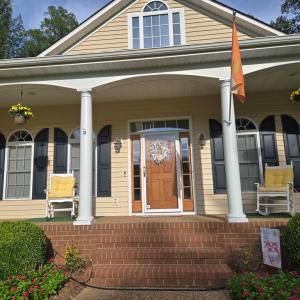 Photo #5 of 313 Briarwood Dr, Farmville, VA 1.9 acres