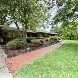 Photo #2 of 701 Fourth Ave, Ext., Farmville, VA 0.6 acres