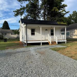 Photo #2 of 287 Harrell Street, Appomattox, VA 0.1 acres