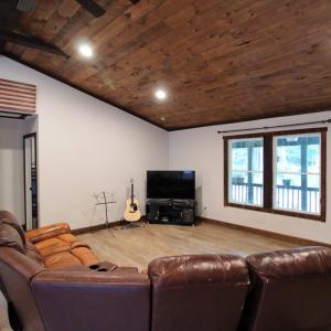 Photo #11 of 370 Campbell Meadows Terrace, New Canton, VA 17.1 acres
