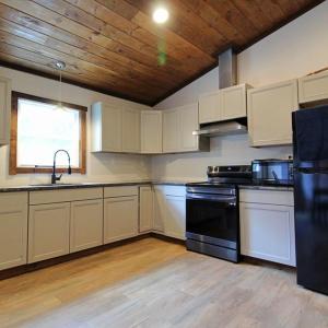 Photo #12 of 370 Campbell Meadows Terrace, New Canton, VA 17.1 acres