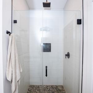 Primary bedroom shower