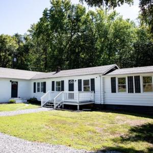 Photo #2 of 3153 Third Street, Farmville, VA 1.8 acres