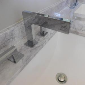 Fancy new fixtures, so pretty