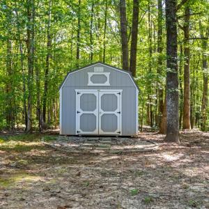 Photo #26 of 404 Benton St, South Hill, VA 0.4 acres