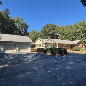 Photo #4 of 733 Morning Star Rd, Appomattox, VA 4.9 acres