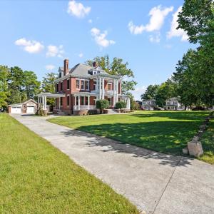 Photo #44 of 200 OLIVER AVE, Crewe, VA 0.7 acres