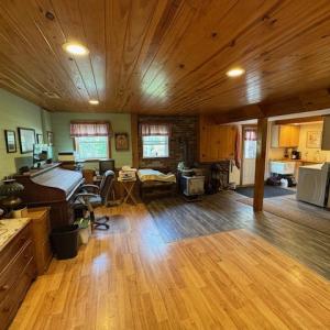 Photo #56 of 827 Wolf Creek Ln, Appomattox, VA 15.3 acres