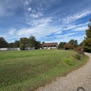 Photo #8 of 827 Wolf Creek Ln, Appomattox, VA 15.3 acres